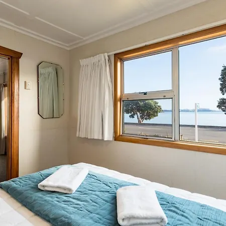 Dream View Waterfront Paihia Villa Exterior photo